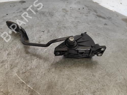 Pedal VOLVO S40 I (644) 1.9 DI (115 hp) 27272383