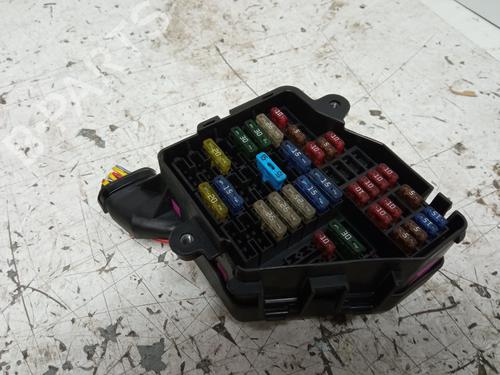 Boîte à Fusibles VW PASSAT B5.5 (3B3)  | BP15735033E1 