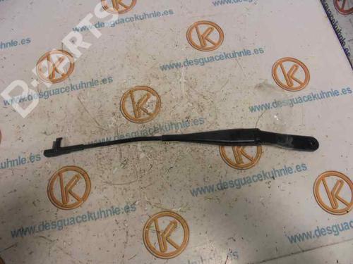 Used Front windshield wiper arm OPEL ASTRA H (A04) 1.7 CDTI (L48) (100 hp) 5031114