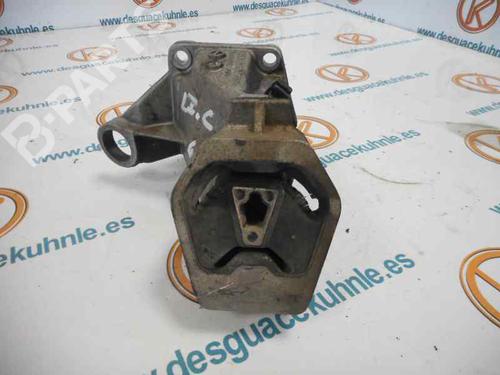 Used Engine mount AUDI 100 C4 Saloon (4A2) [1990-1994]  10269495