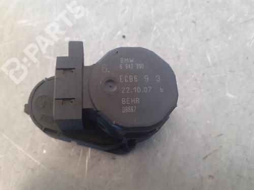 Heater blower motor BMW 5 (E60) 525 d | BP8952197M62 