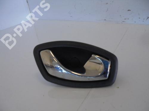 Høyre foran invendig håndtak RENAULT MEGANE III Hatchback (BZ0/1_, B3_) 1.5 dCi (BZ09, BZ0D, BZ1W, BZ29, BZ14) (110 hp) 6330674