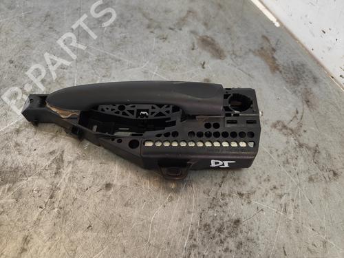 Used Front left exterior door handle RENAULT CLIO IV (BH_) [2012-2021]  27583622