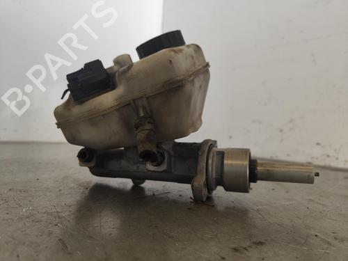 Used Brake master cylinder FORD MONDEO III Saloon (B4Y) [2000-2007]  15726672