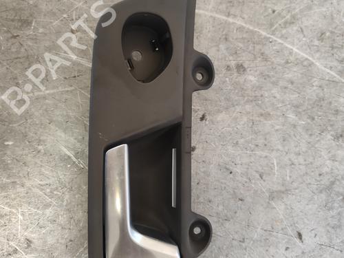 Used Front right interior door handle Front right interior door handle 37015483 37015483