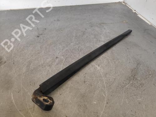 Used Front windshield wiper arm SEAT LEON (1P1) [2005-2013]  13937243