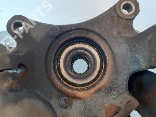 Right front steering knuckle DAEWOO NUBIRA Saloon (J100) 2.0 16V | BP7234669M26 
