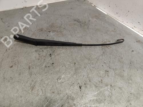 Used Front windshield wiper arm OPEL ZAFIRA A MPV (T98) 2.0 DTI 16V (F75) (101 hp) 25378337