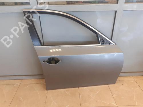 Porta frente direita BMW 5 (E60) 525 d (177 hp) 8952168