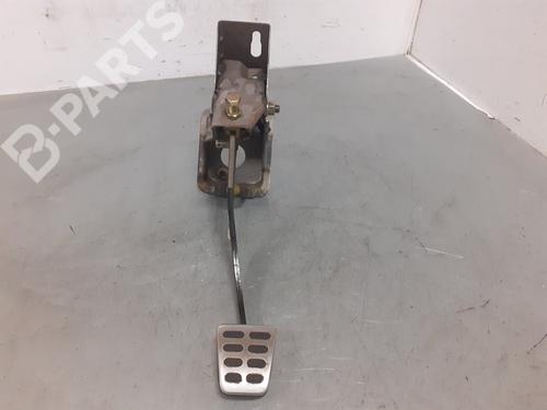 Clutch pedal HYUNDAI COUPE II (GK) 2.7 V6 (167 hp) 8781118