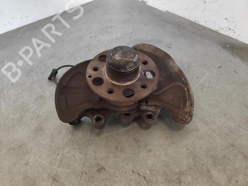 Used Right front steering knuckle MERCEDES-BENZ C-CLASS (W203) [2000-2007]  14940105