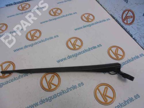 Used Front windshield wiper arm SEAT LEON (1P1) 1.9 TDI (90 hp) 3524963