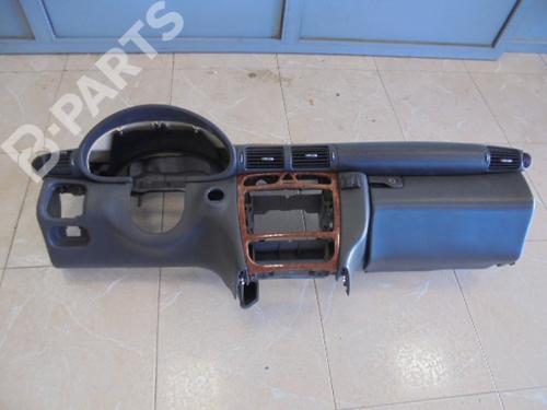 Dashboard MERCEDES-BENZ C-CLASS (W203) C 200 CDI (203.007) (122 hp) 6165714