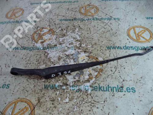 Used Front windshield wiper arm SEAT IBIZA II (6K1) 1.4 i (60 hp) 6632916