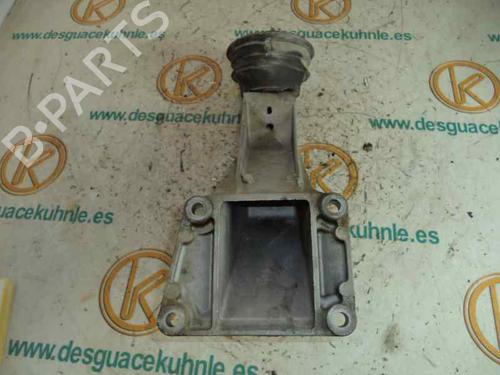 Used Engine mount BMW 5 (E39) 525 i (192 hp) 10271303