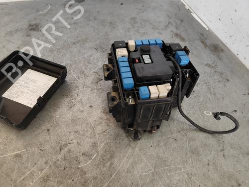 Fuse box HYUNDAI SANTA FÉ II (CM)  | BP27516946E1 