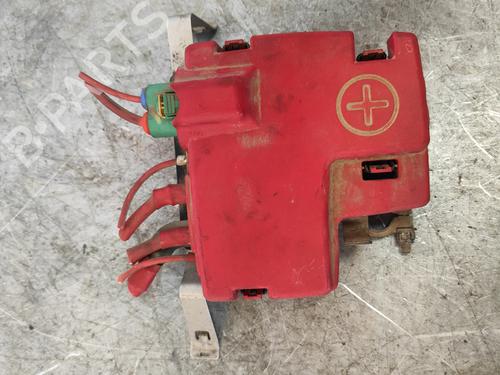 Used Fuse box Fuse box 33698428 33698428