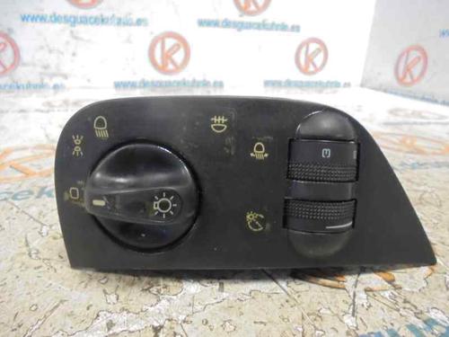 Headlight switch VW POLO III (6N1) 45 1.0 (45 hp) 2496589