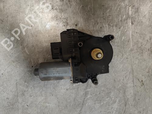 Used Left front window motor AUDI A4 B5 Avant (8D5) 2.5 TDI (150 hp) 31156065
