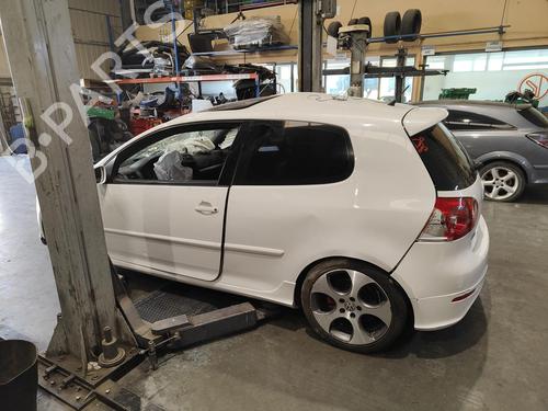 Venstre foran invendig håndtak VW GOLF V (1K1)  | BP11021431I13 
