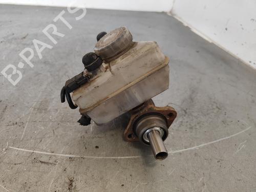 Hovedbremsecylinder MERCEDES-BENZ 123 T-Model (S123) 200 T (109 hp) 13940425