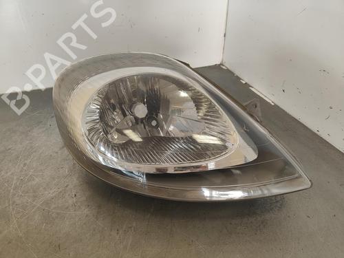 Used Right headlight OPEL VIVARO A Van (X83) 2.5 DTI (F7) (135 hp) 13571074