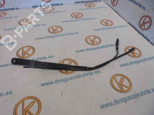 Used Front windshield wiper arm RENAULT MASTER II Van (FD) [1997-2013]  6631694