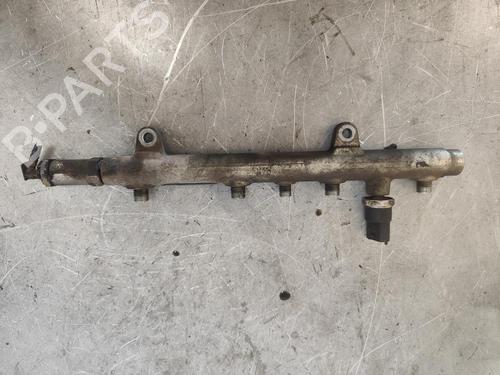 Used Injection rail RENAULT SCÉNIC II (JM0/1_) [2003-2010]  17962260
