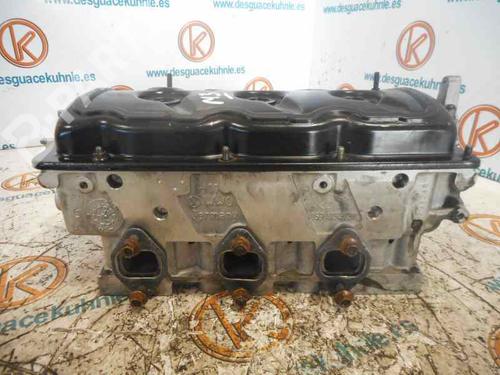 Used Cylinder head AUDI A4 B7 Avant (8ED) 2.5 TDI (163 hp) 10978601