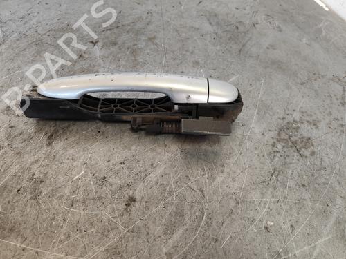 Used Front right exterior door handle RENAULT LAGUNA II (BG0/1_) 1.9 dCi (107 hp) 25378379