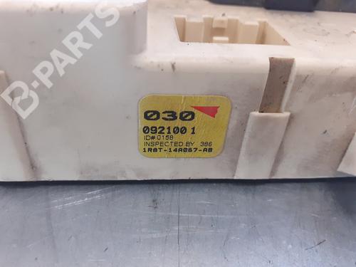 Fuse box JAGUAR S-TYPE II (X200)  | BP7864716E1 