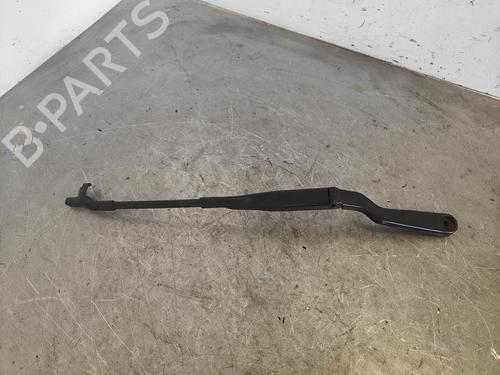 Used Front windshield wiper arm VW GOLF IV (1J1) 1.6 16V (105 hp) 13383915