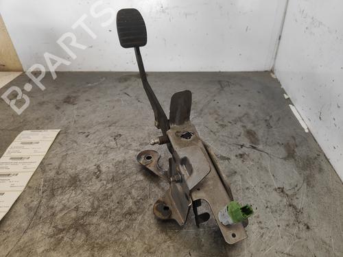 koblingspedal RENAULT CLIO IV (BH_) [2012-2021]  27614509