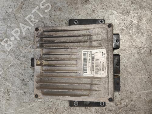 Used Engine control unit (ECU) Engine control unit (ECU) RENAULT KANGOO / GRAND KANGOO II (KW0/1_) 1.5 dCi 70 (KW0V, KW0A) (68 hp) 33698431 33698431