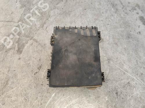 Used Fuse box Fuse box 38286780 38286780
