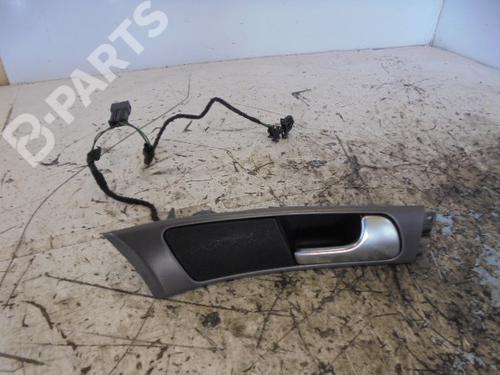 Front right interior door handle AUDI A6 C5 (4B2) 2.5 TDI (155 hp) 4B0837020 | 4B0837020 |