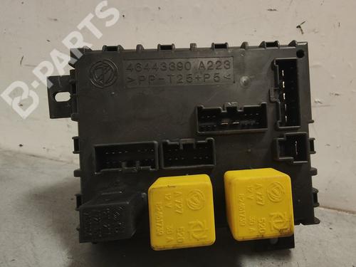 Sikringsdåse FIAT BRAVA (182_) [1995-2003]  11718425