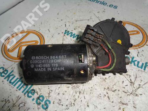 Used Front wiper motor VW POLO CLASSIC (86C, 80) [1985-1994]  2703425