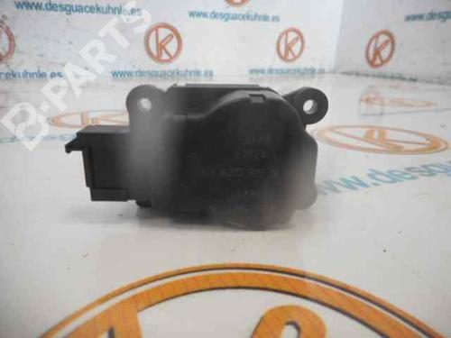 Used Heater blower motor MERCEDES-BENZ C-CLASS (W203) C 270 CDI (203.016) (170 hp) 2483144