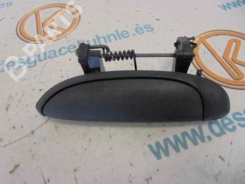 Used Front left exterior door handle RENAULT MEGANE I Coach (DA0/1_) 1.9 dCi (DA05, DA1F) (102 hp) 3687555