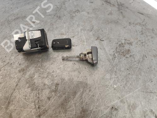 Used Ignition barrel TOYOTA COROLLA Verso (ZER_, ZZE12_, R1_) 2.0 D-4D (CUR10_, CUR10R) (116 hp) 26206318