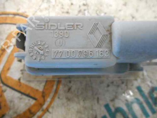 Licence plate light RENAULT LAGUNA II (BG0/1_) 1.9 dCi (BG08, BG0G) | BP14180923I40 