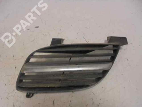 Used Grille NISSAN ALMERA II (N16) 2.2 Di (110 hp) 5327733