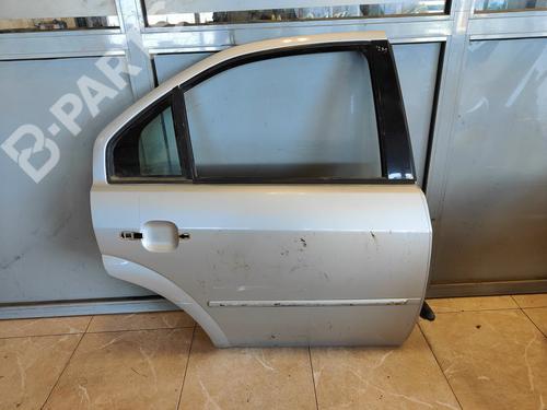Used Right rear door FORD MONDEO III Saloon (B4Y) [2000-2007]  11045730
