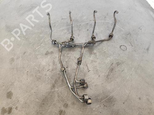 Used Injection rail BMW 5 (E39) 520 d (136 hp) 11505267