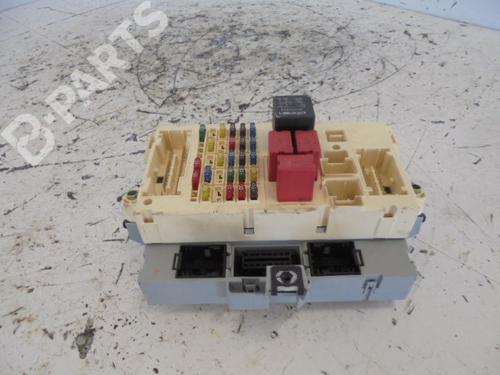 Used Fuse box FIAT STILO (192_) 1.8 16V (192AXC1A, 192BXC1A) (133 hp) 6213815