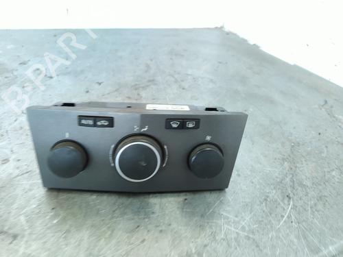 AC Styreenhet / Manøvreringsenhet OPEL ASTRA H (A04) [2004-2014]  19074740