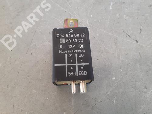 Used Electronic module MERCEDES-BENZ 124 Saloon (W124) [1984-1993]  9364259