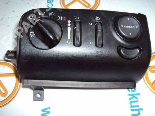 Used Switch CHRYSLER VOYAGER IV (RG, RS) 3.3 (174 hp) 2447958