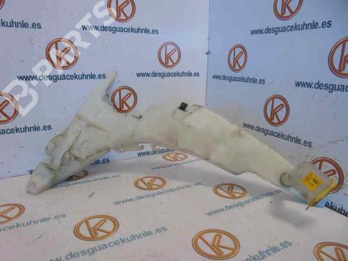 Used Windscreen washer tank FORD FOCUS I (DAW, DBW) 1.6 16V (100 hp) 7428879